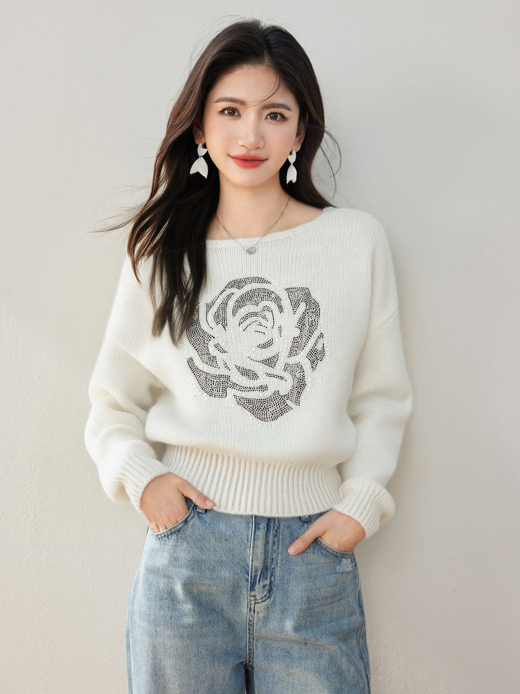 BLOSSOM VISION – White Bamboo Cotton Knit Sweater