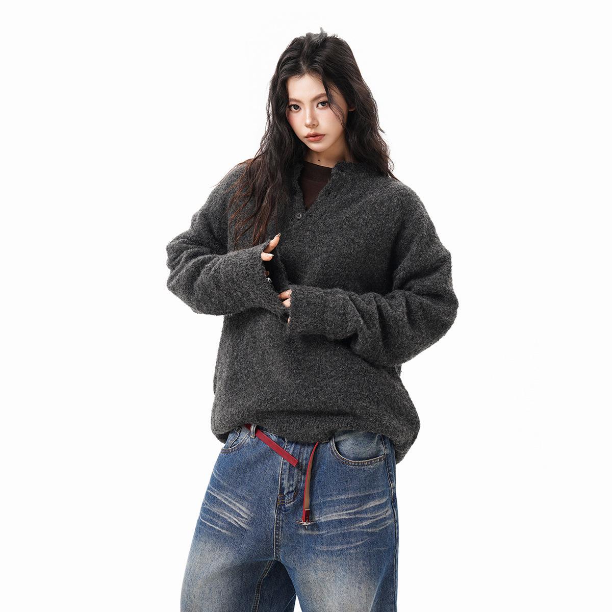 CLOUD Fuzzy Button Pullover