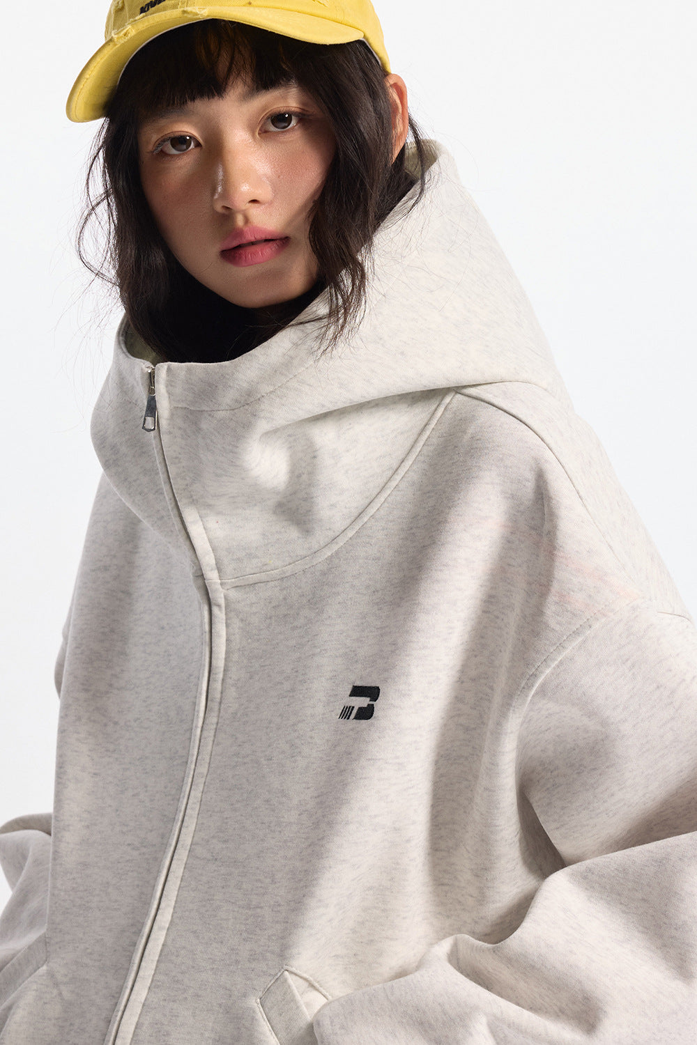 KANIENE CloudZip – Oversized High-Neck Hoodie