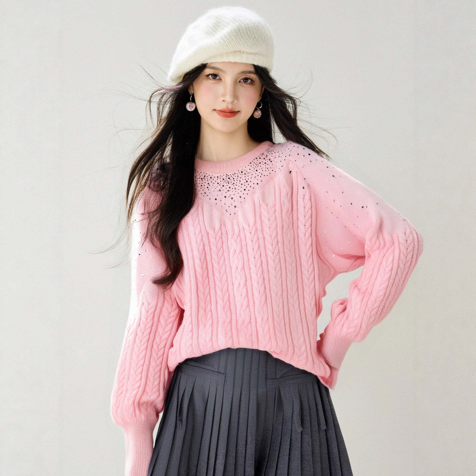 ELEGANCE PEARL – Chic Embellished Knit Sweater