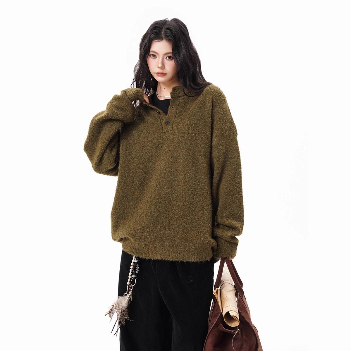 CLOUD Fuzzy Button Pullover