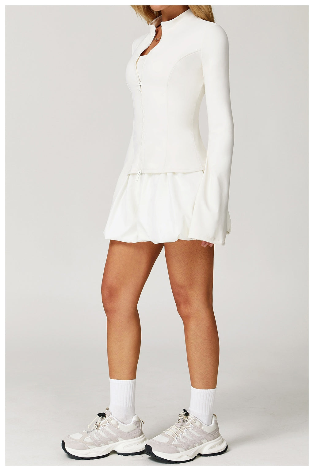 AURA LONGSLEEVE ZIP TOP – Lightweight Performance Shirt